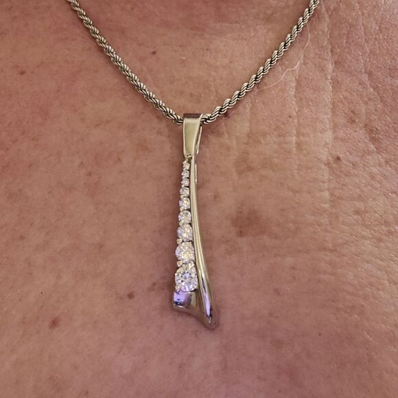 SALE! 💥DESIGNER ART DECO 14K DIAMOND PENDANT - Picture 6 of 9